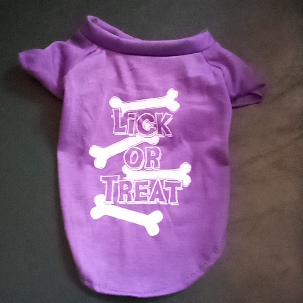 NWOT Novelty pet tee